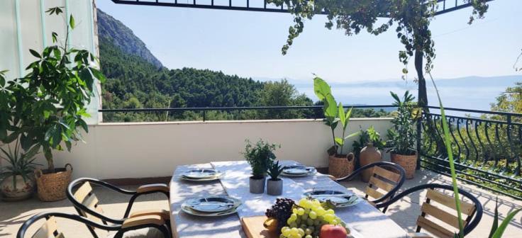 Holiday Home Makarska Eksteriør bilde