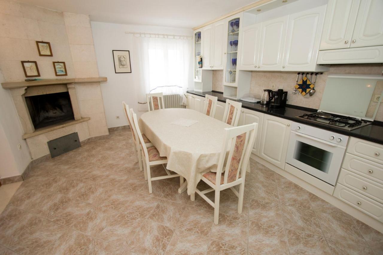 Holiday Home Makarska Eksteriør bilde