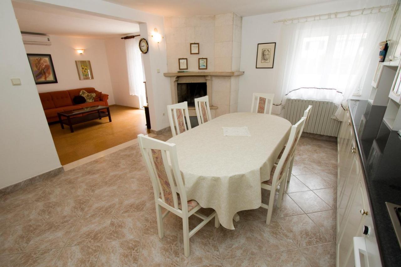 Holiday Home Makarska Eksteriør bilde